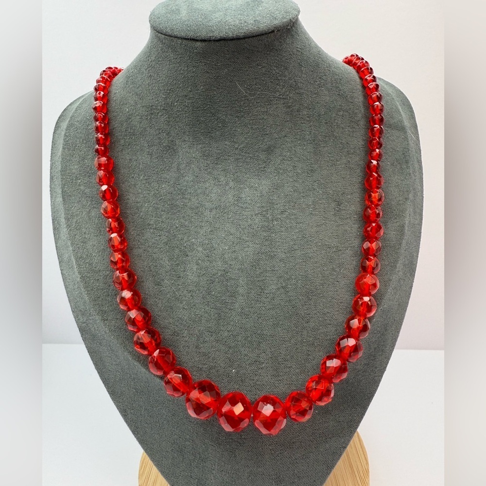 Antique Victorian pigeon blood 🩸 red glass necklace